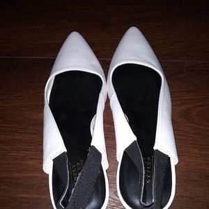 Simply Stated Women's NWT White Heels Strap back 8